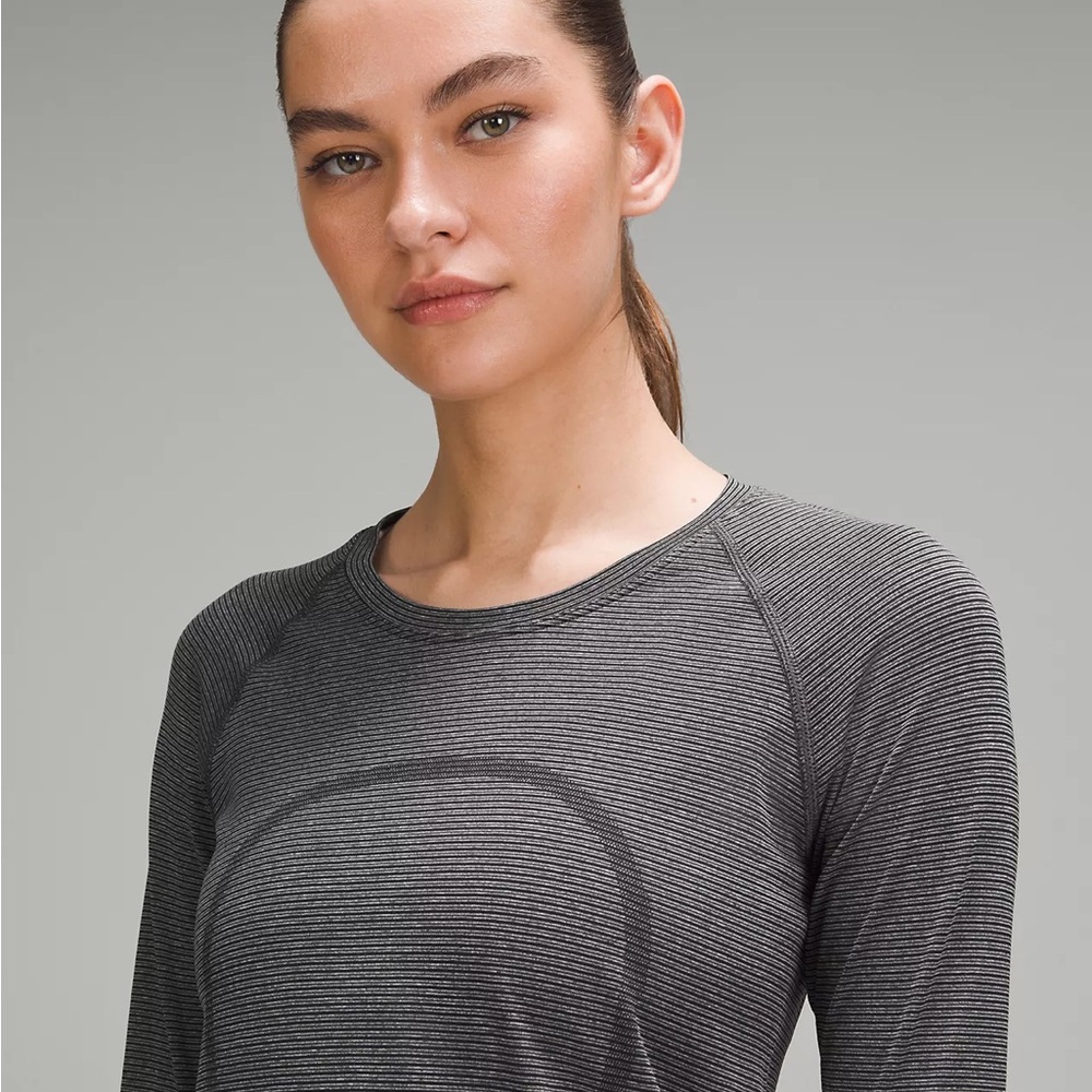 Swiftly Tech Long-Sleeve Shirt 2.0 Waist Length - Picture 5 of 11